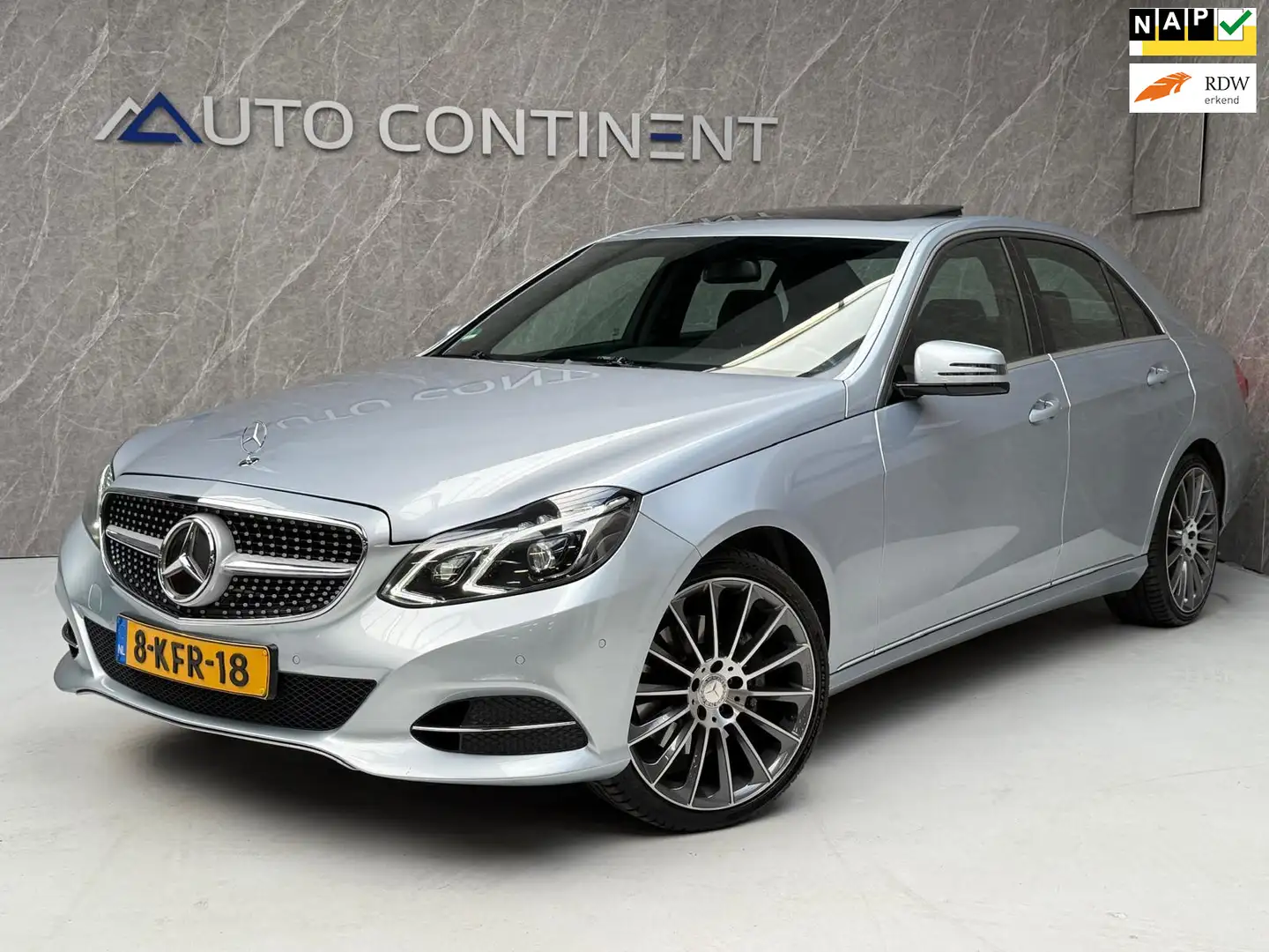 Mercedes-Benz E 350 BlueTEC Avantgarde / NAP / Nette Auto Gris - 1
