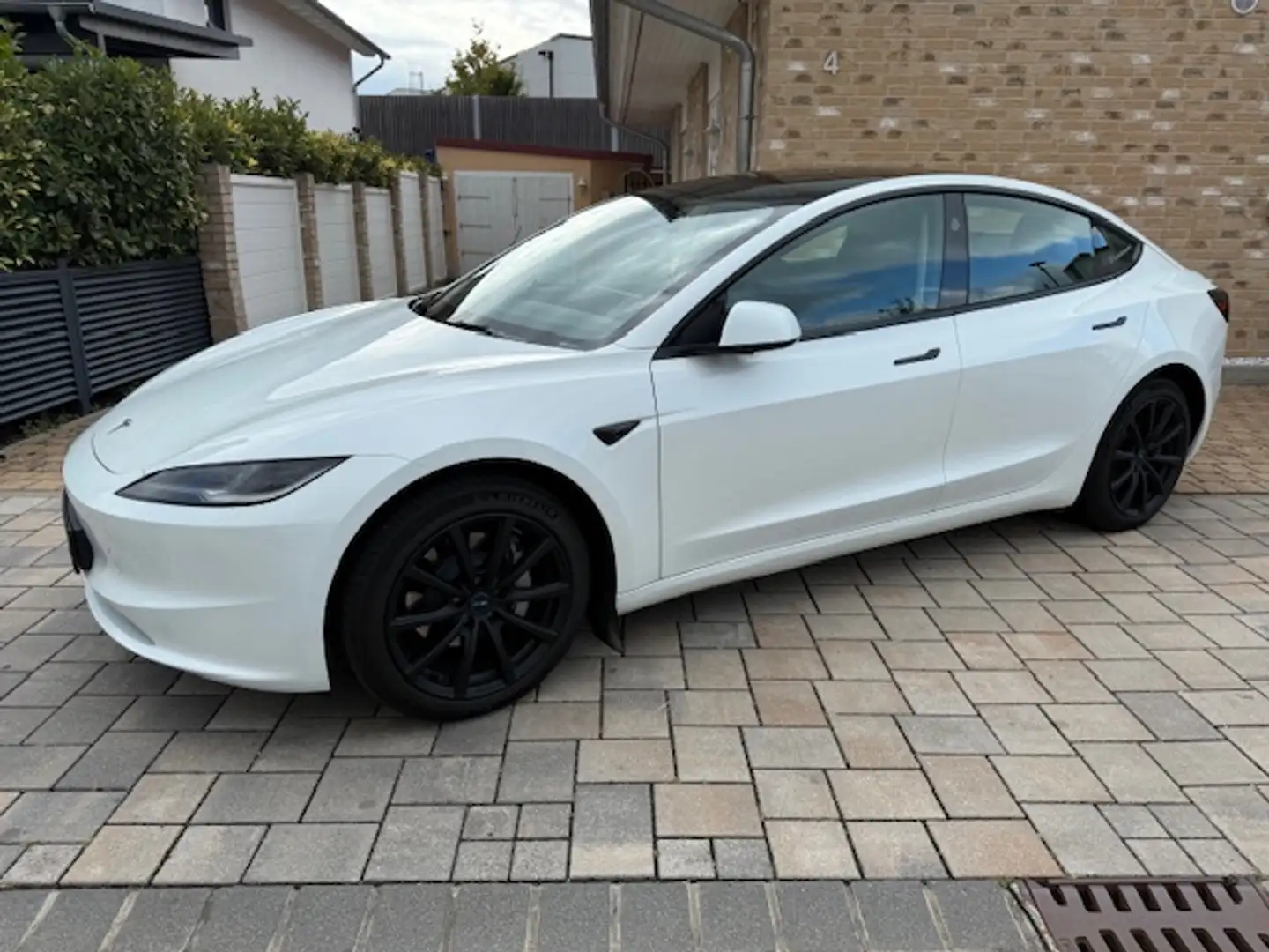 Tesla Model 3 Model 3 RWD Hinterradantrieb Weiß - 1