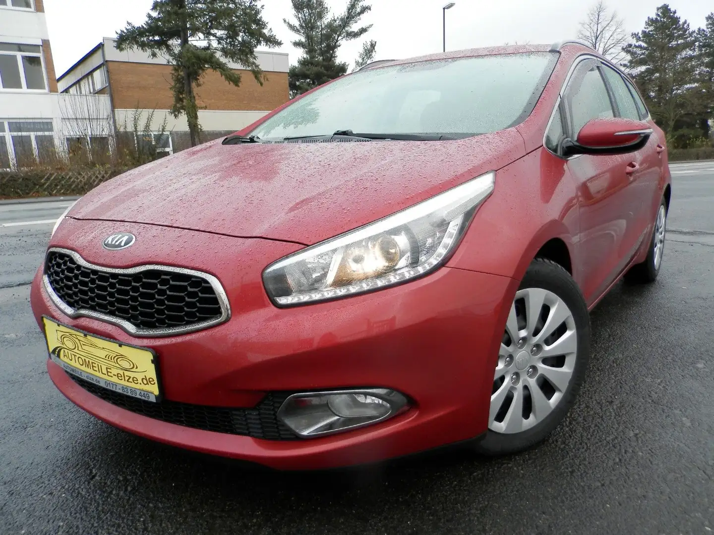 Kia Ceed SW / cee'd SW Automatik Rot - 1