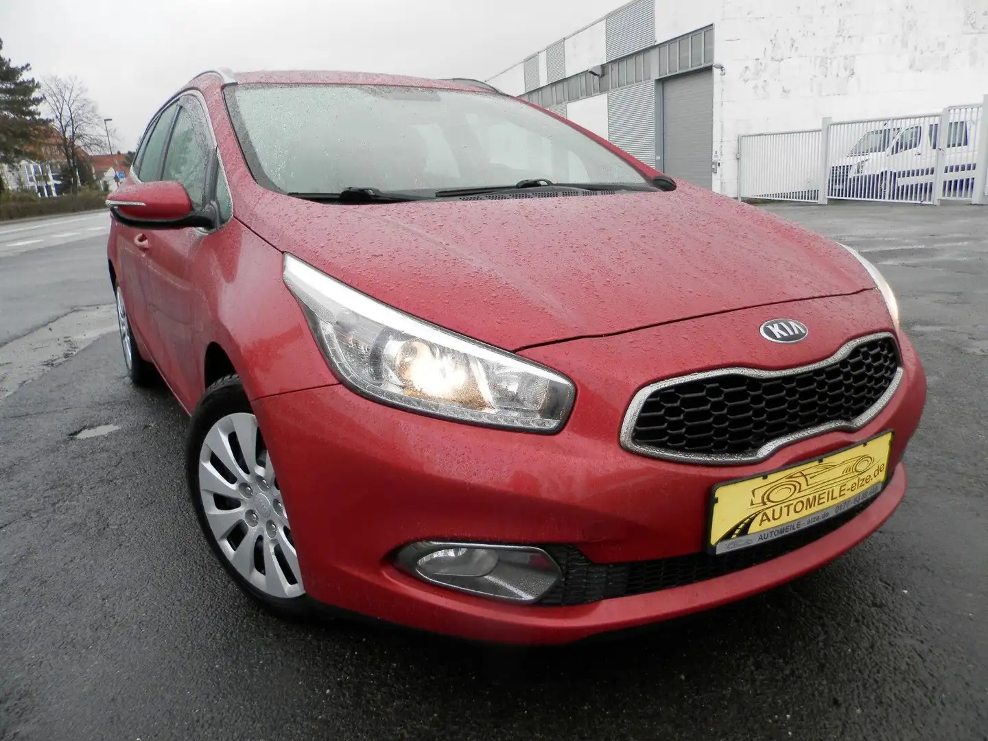 Kia Ceed SW / cee'd SW Automatik Rot - 2