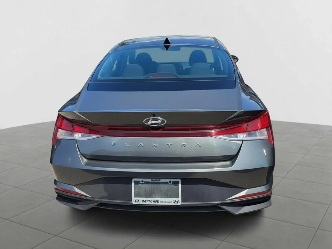 Hyundai ELANTRA снимка Hyundai ELANTRA
