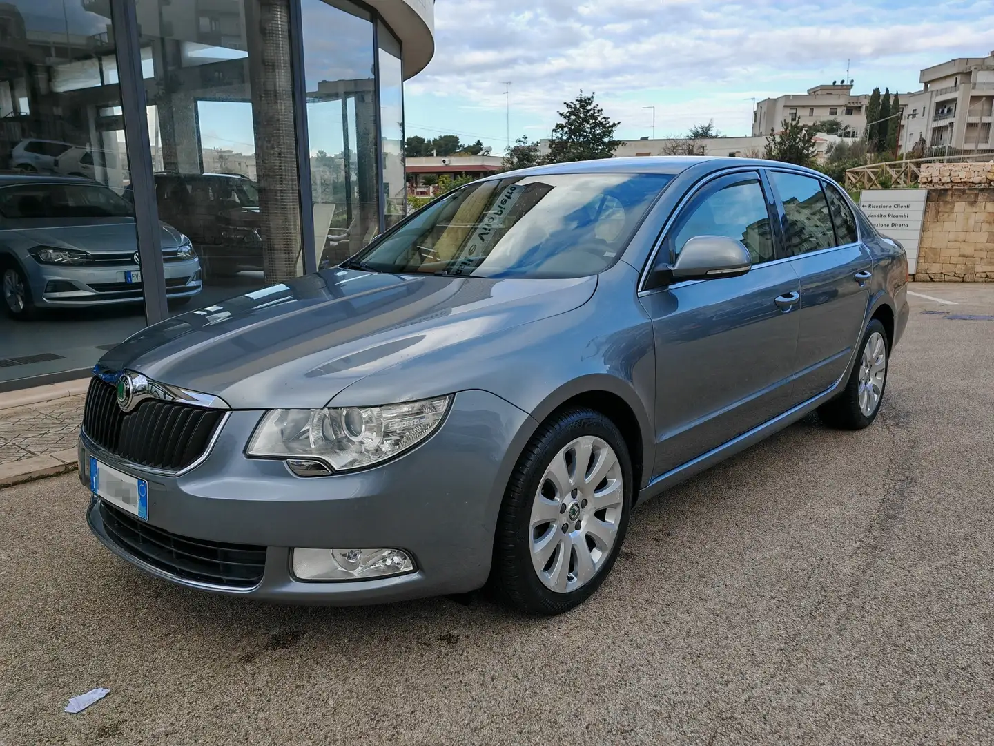 Skoda Superb Superb 1.4 tsi Active (comfort) Gris - 1