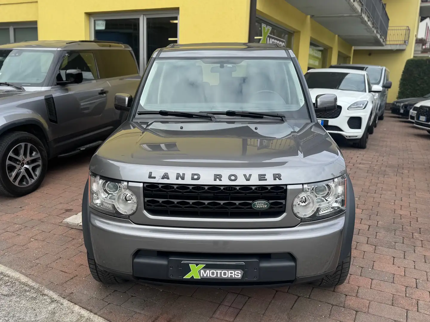 Land Rover Discovery Discovery IV 2009 3.0 tdV6 SE 210cv auto Gris - 2