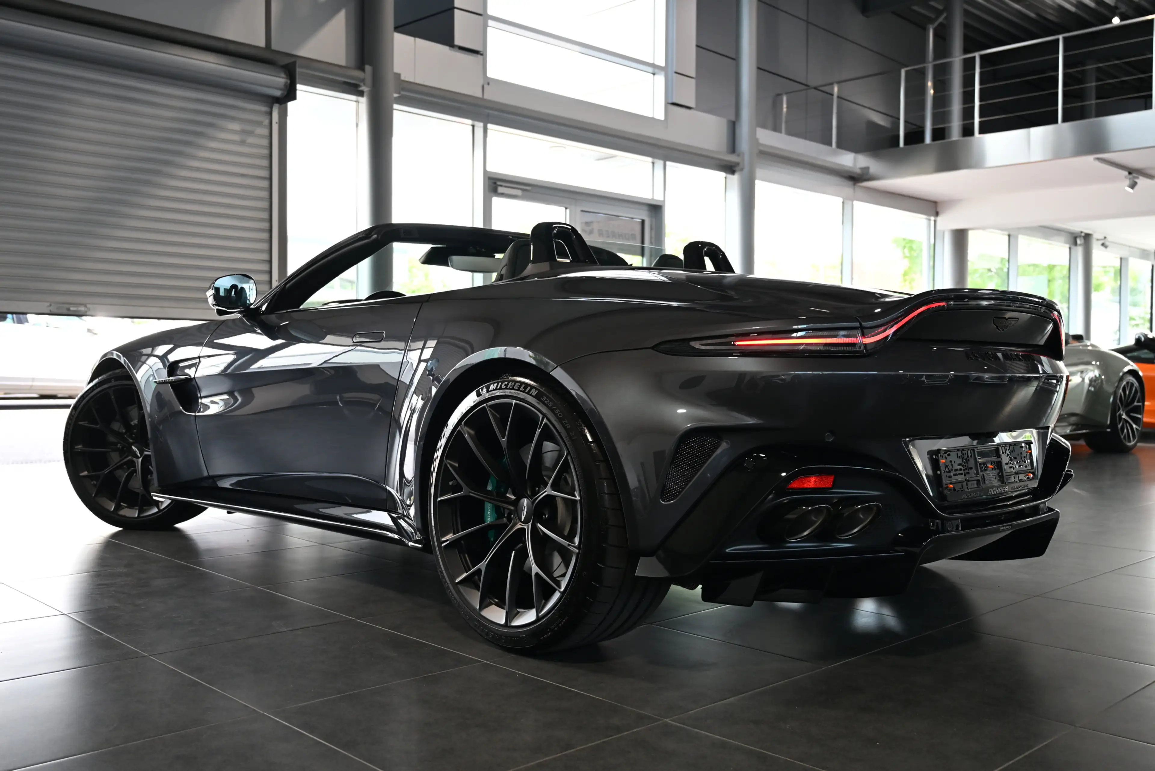 Aston Martin V8 Roadster Epsilon Black Bowers&Wilkins — photo 2