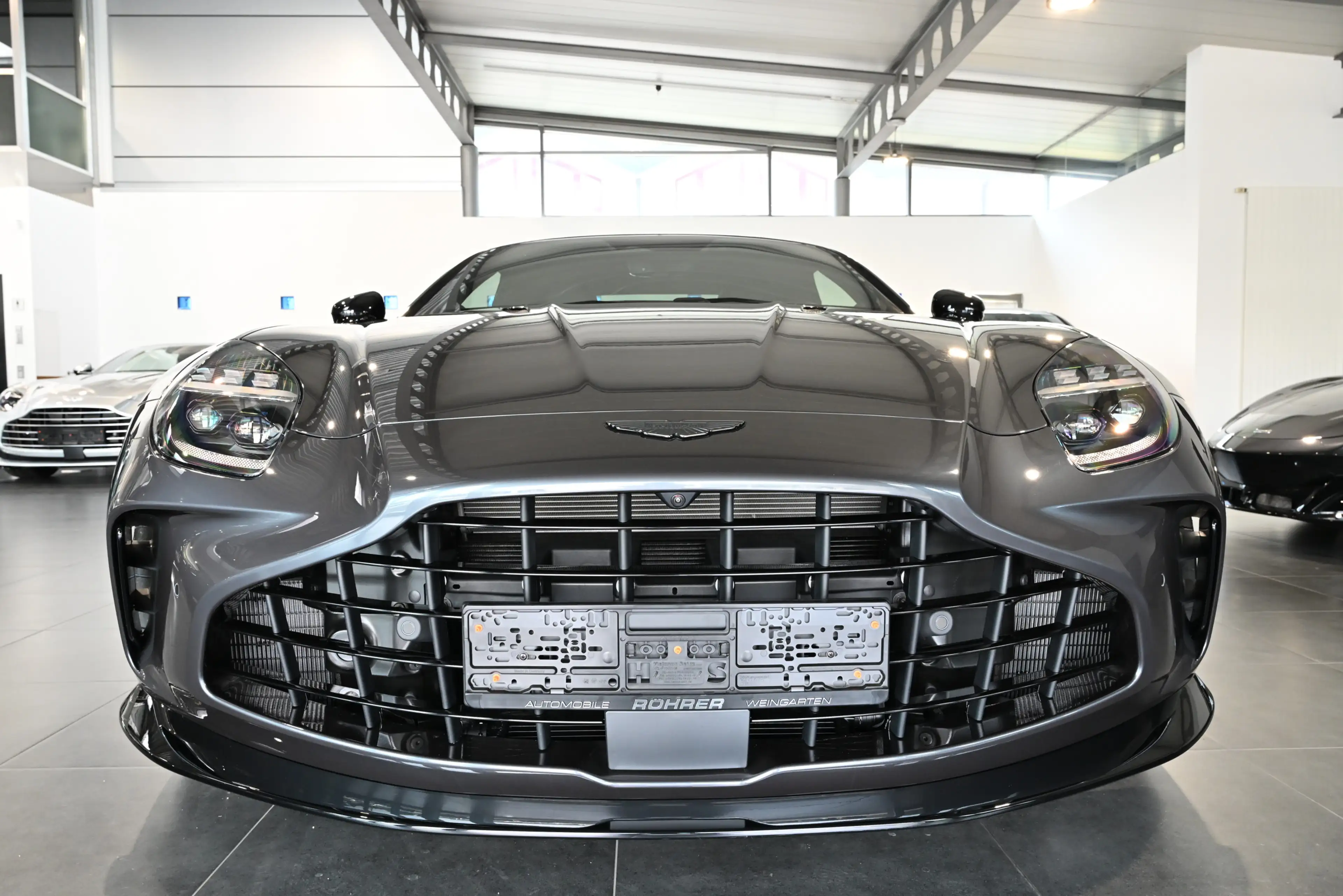 Aston Martin V8 Roadster Epsilon Black Bowers&Wilkins — photo 5
