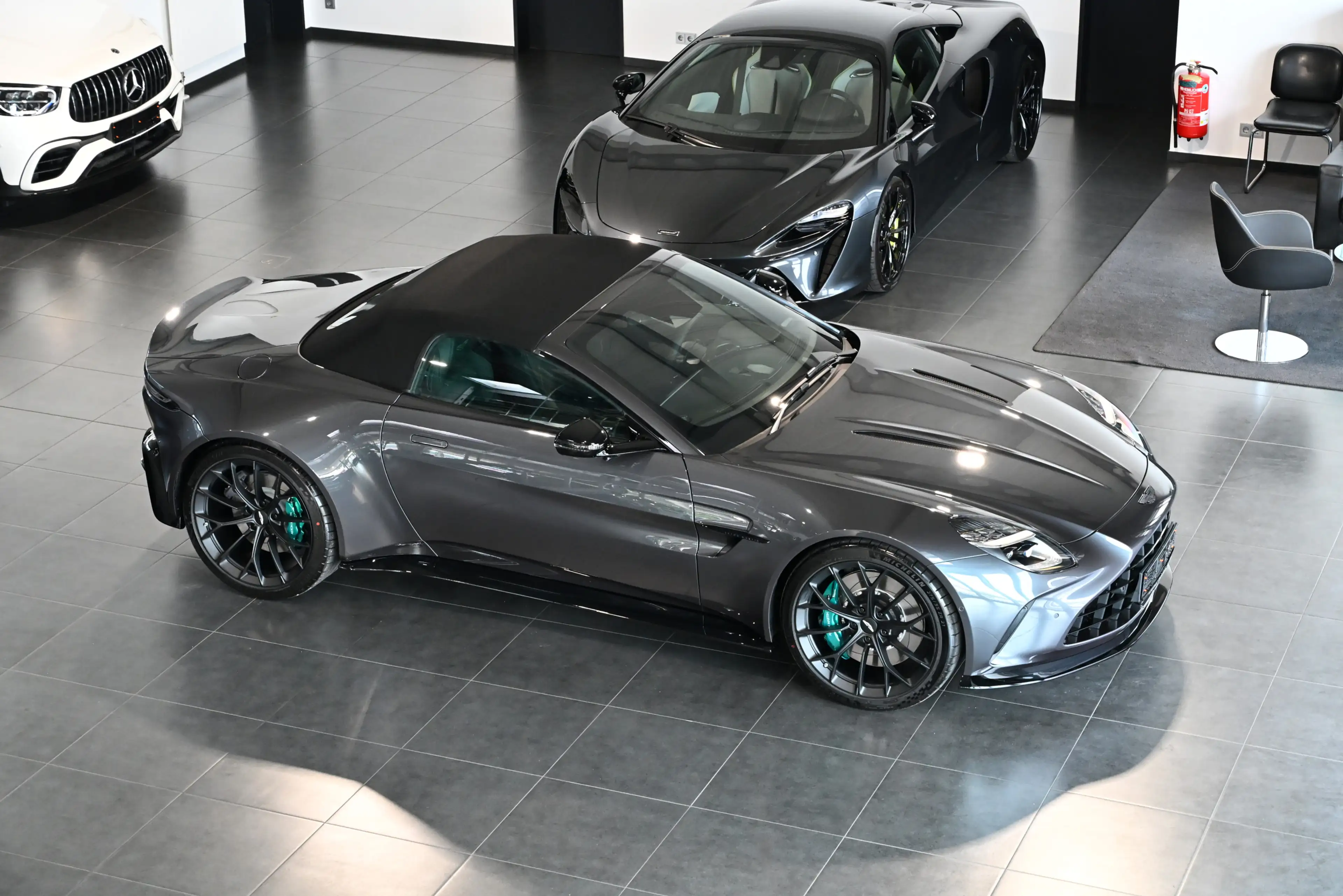 Aston Martin V8 Roadster Epsilon Black Bowers&Wilkins — photo 4