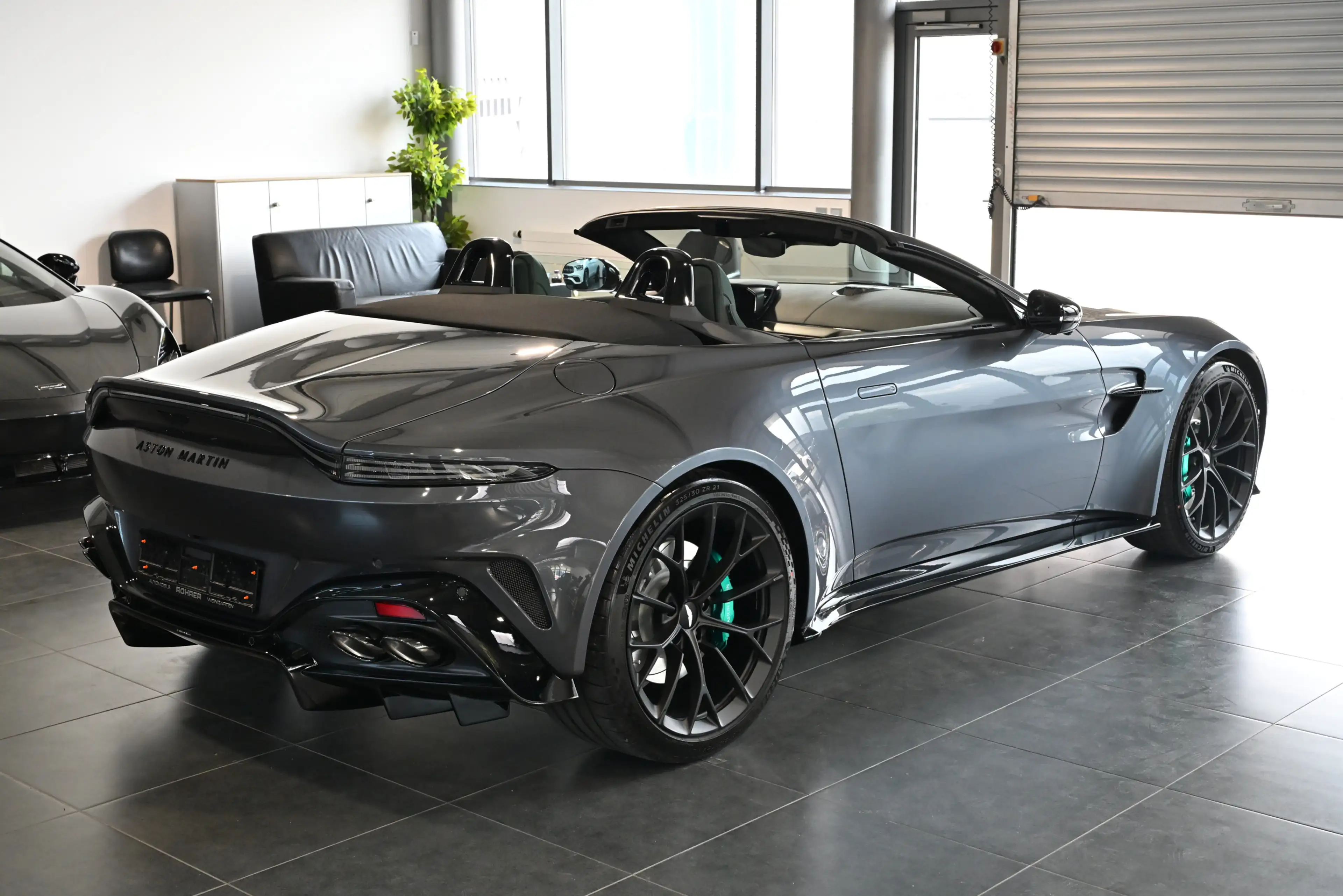 Aston Martin V8 Roadster Epsilon Black Bowers&Wilkins — photo 15