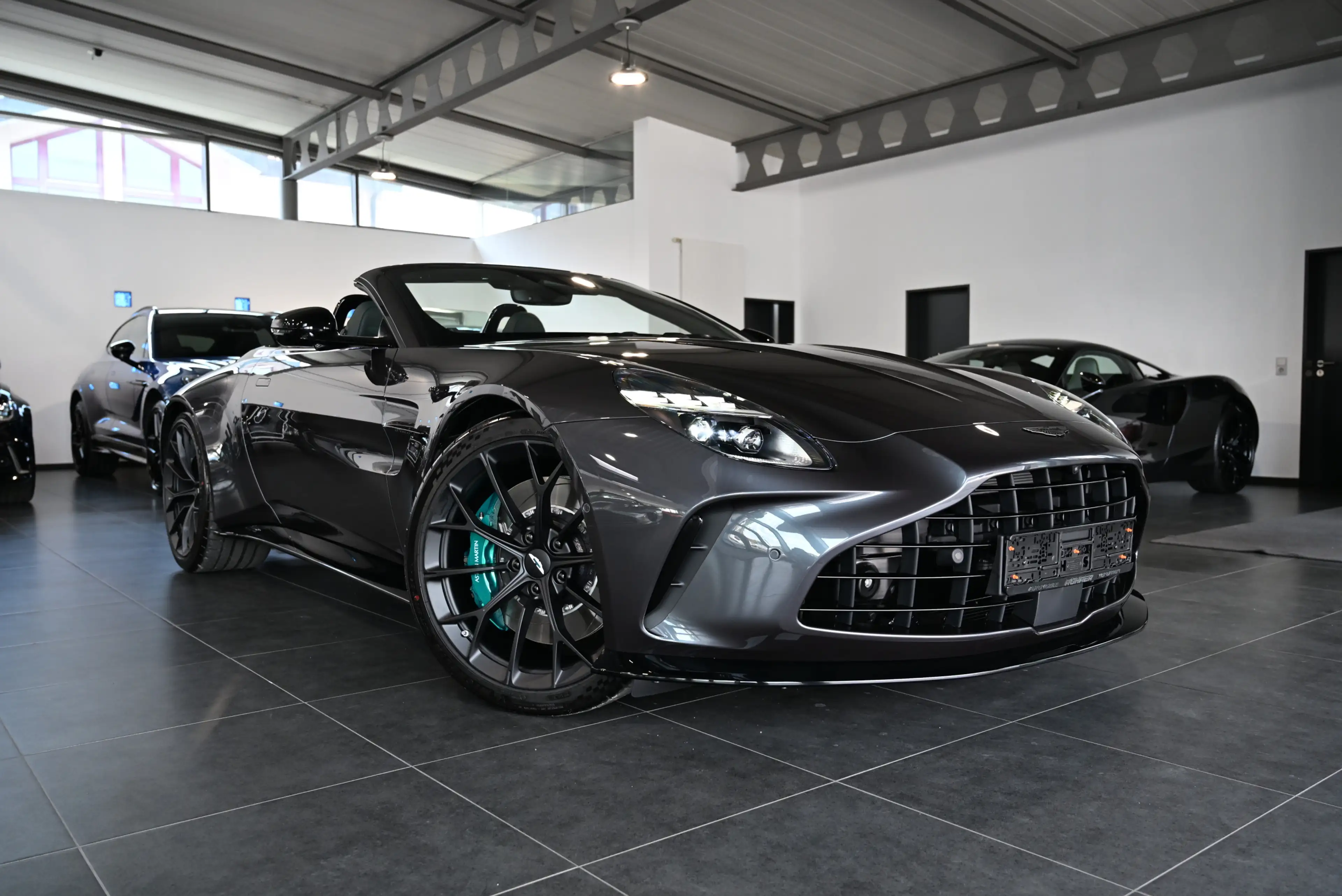 Aston Martin V8 Roadster Epsilon Black Bowers&Wilkins