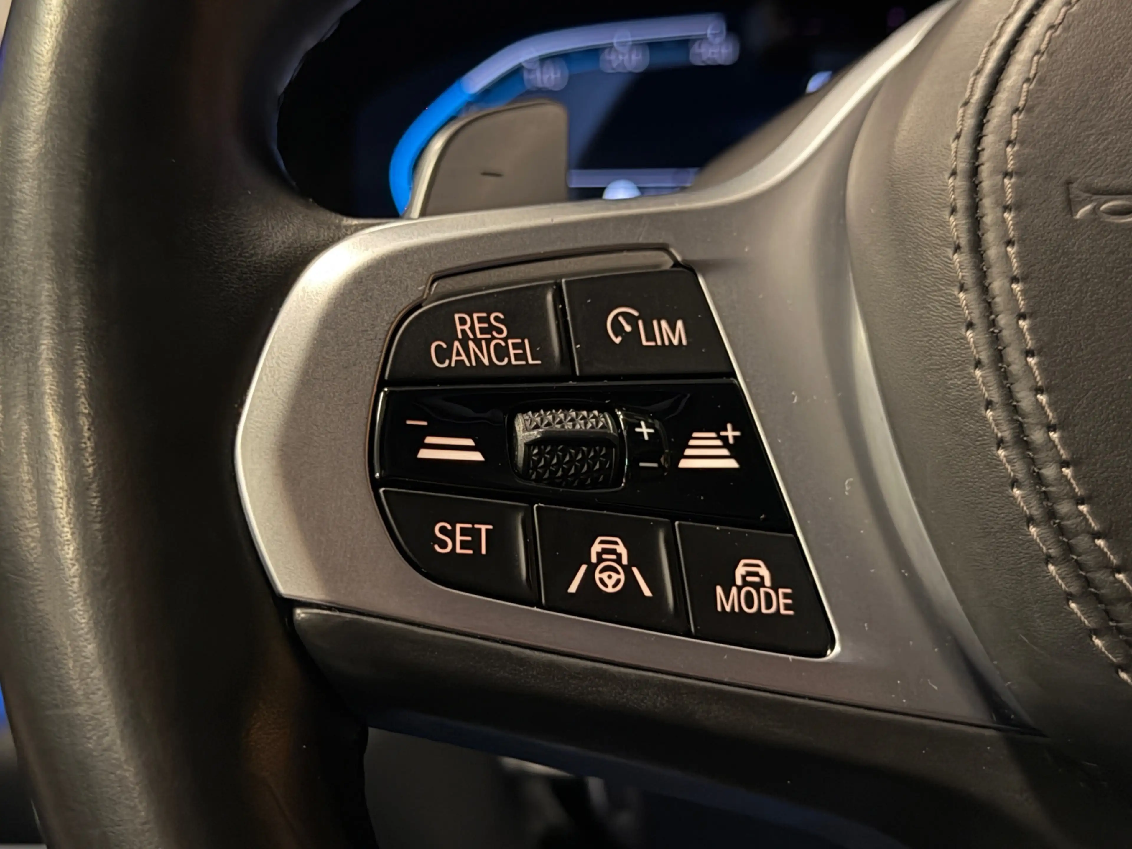 BMW X5 XDrive45e High Exe M-Sport B&W Skylounge Full Opti — photo 26