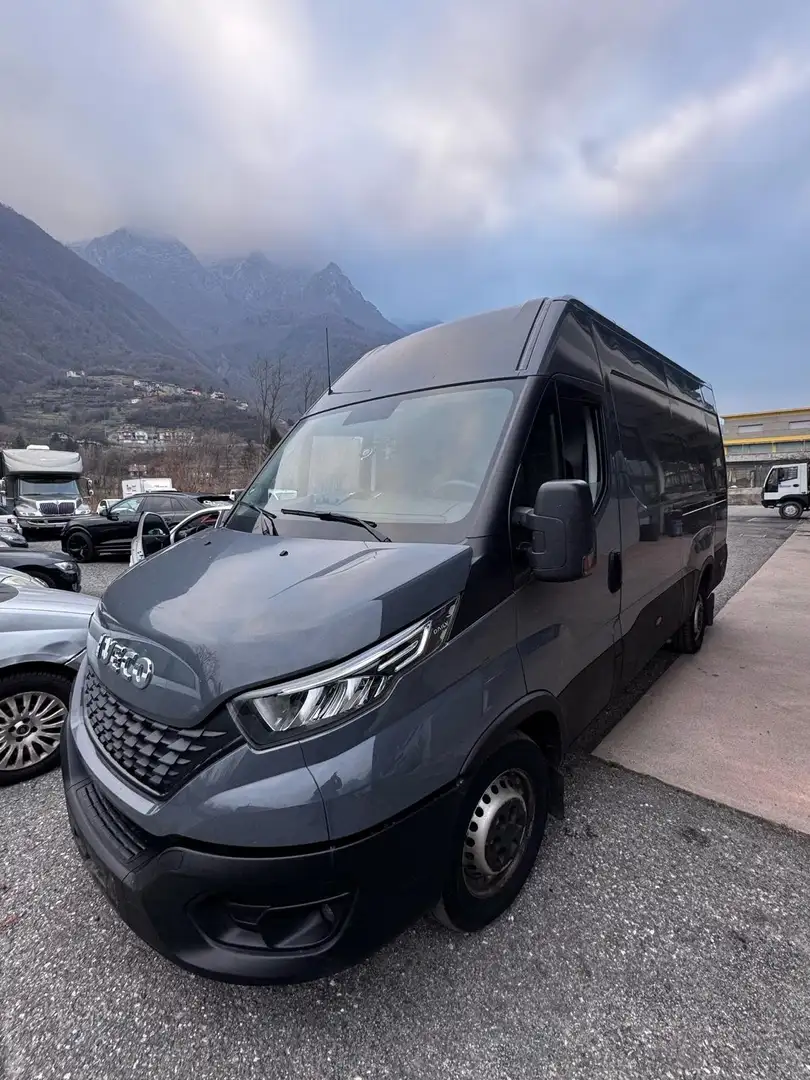 Iveco Daily 35s16 Šedá - 1