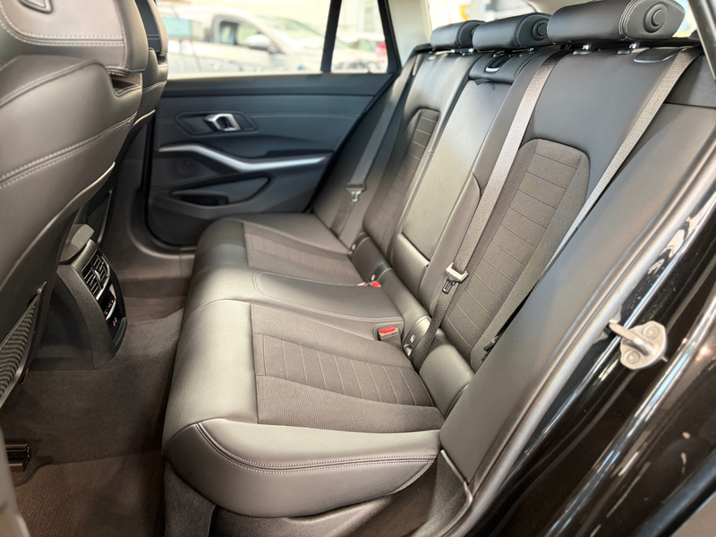 BMW 330 eA Touring X-Drive | Business Design | Hybride — photo 8