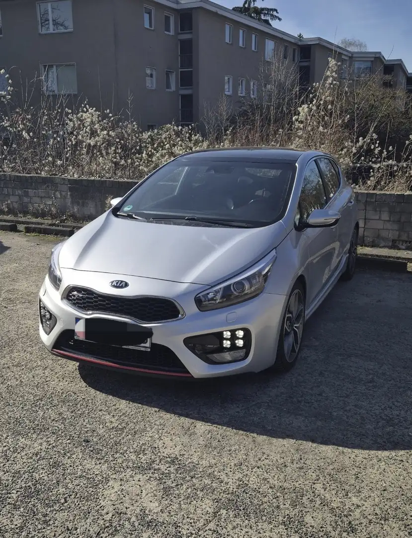 Kia Ceed / cee'd 1.6 T-GDI GT-Track - 1