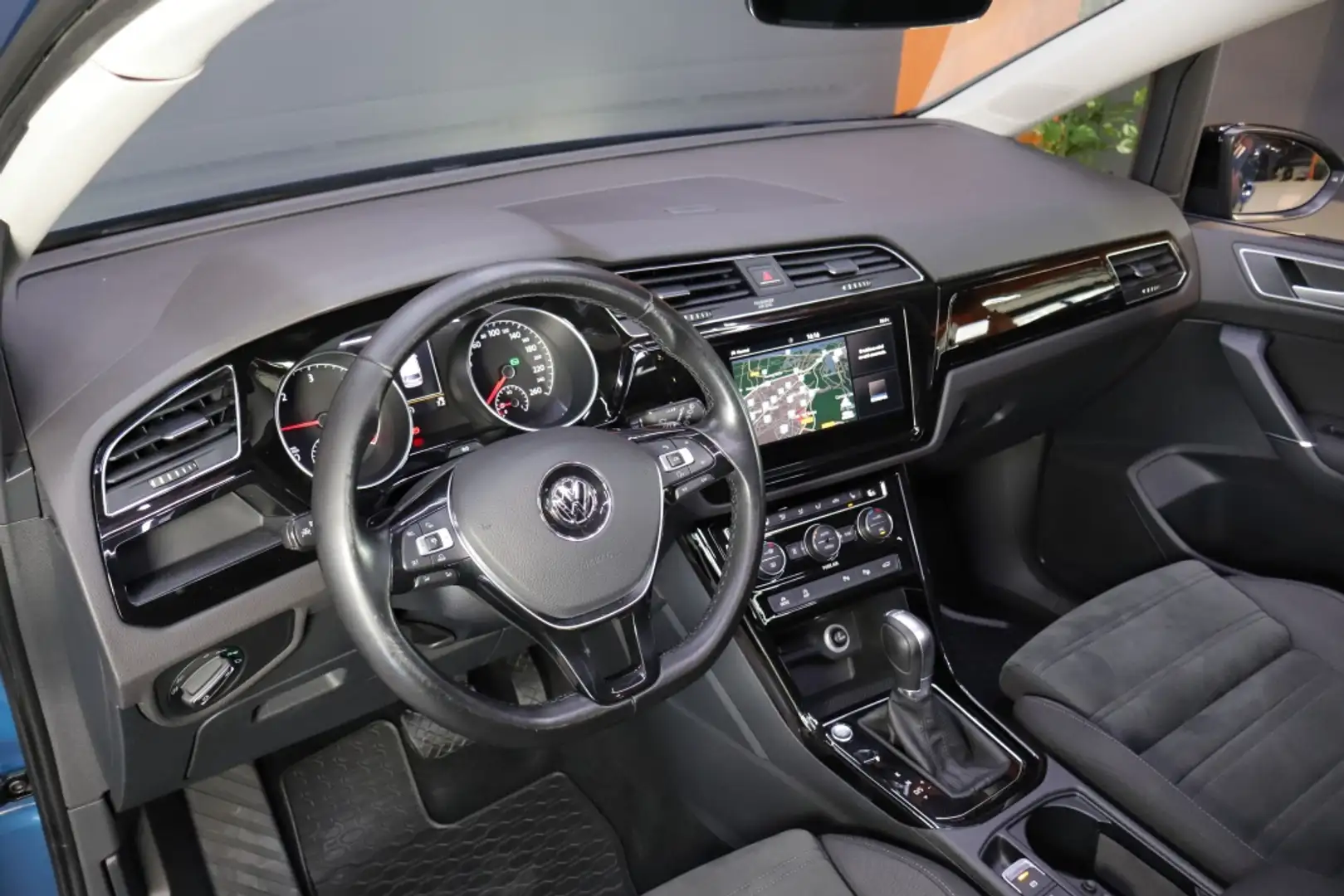 Volkswagen Touran 2.0TDI CR BMT Sport DSG 110kW Azul - 2