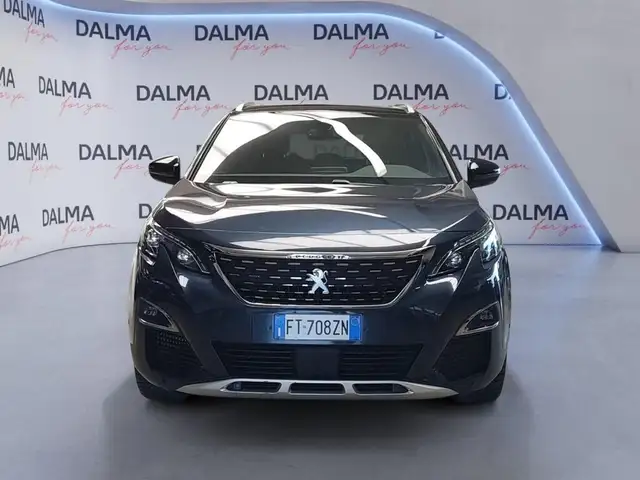 Peugeot 5008 view 8