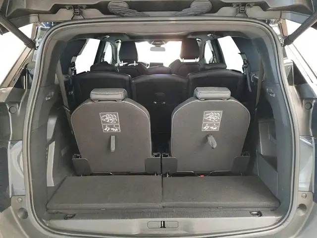 Peugeot 5008 view 15