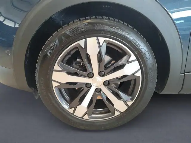 Peugeot 5008 view 9