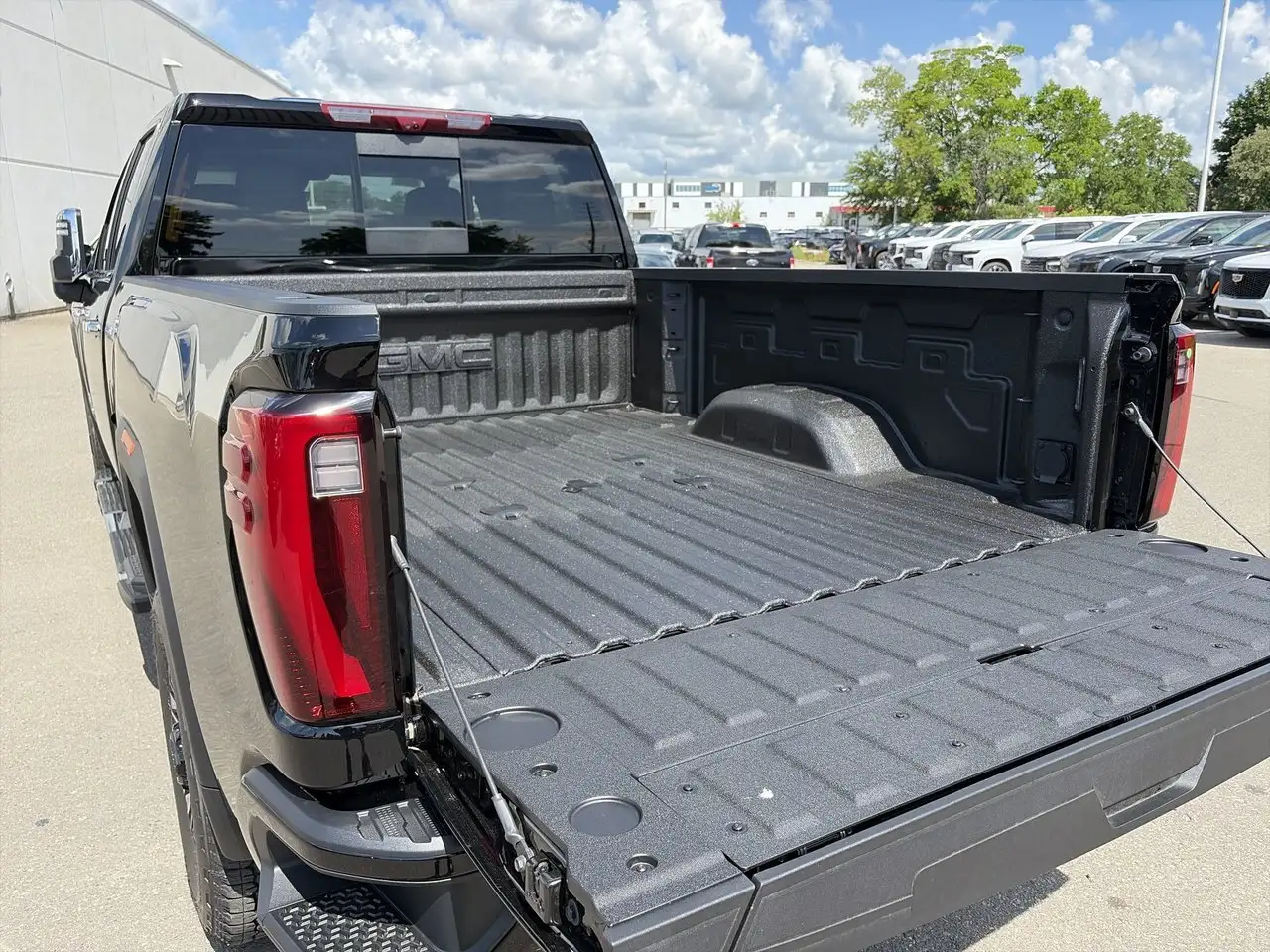 GMC Sierra 2500HD снимка GMC Sierra 2500HD