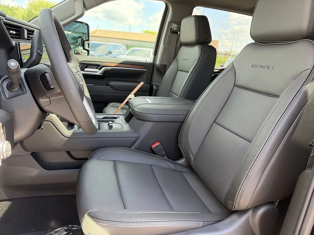 GMC Sierra 2500HD снимка GMC Sierra 2500HD