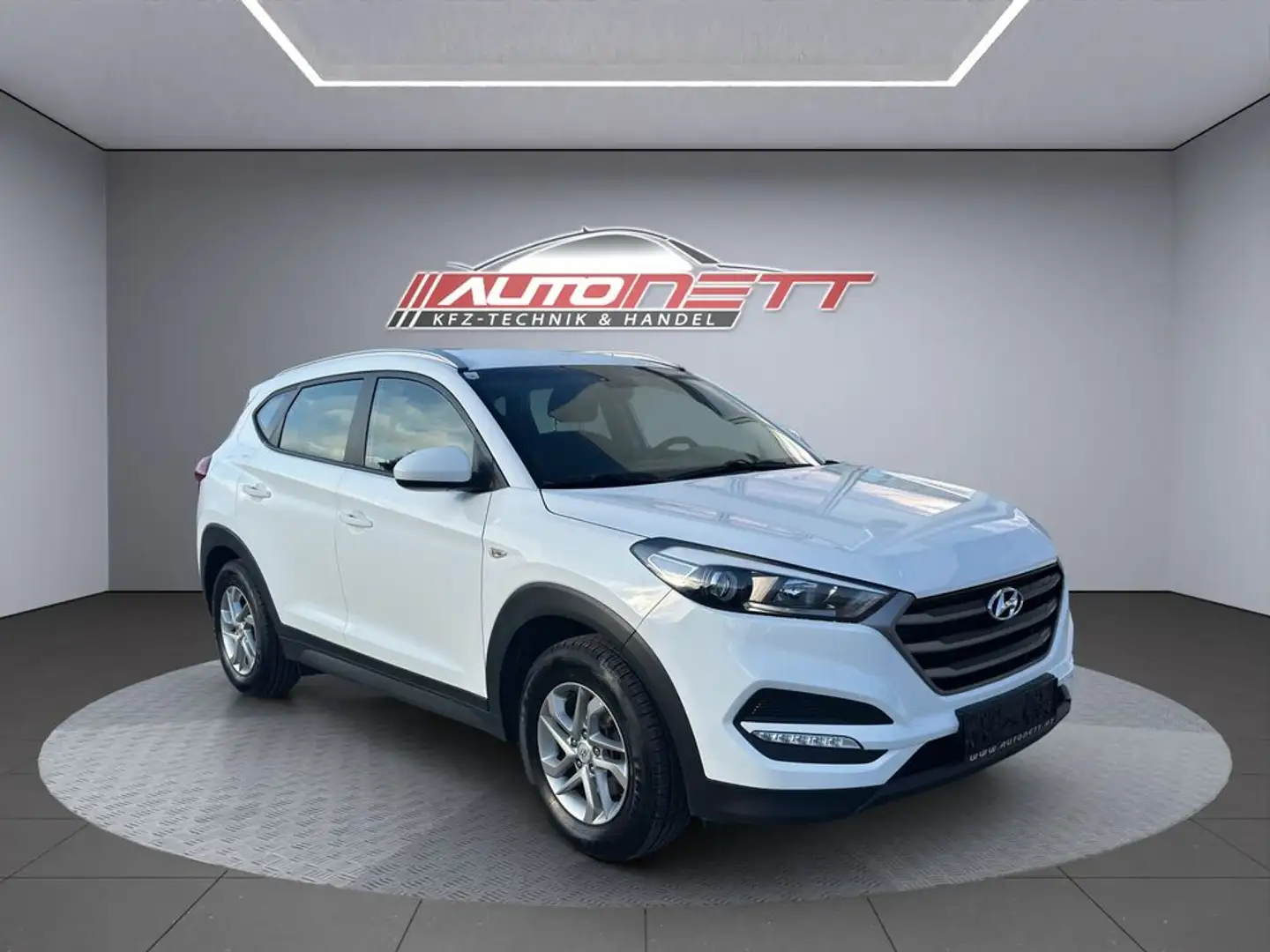 Hyundai TUCSON Economy 2WD Weiß - 1