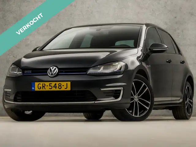 Volkswagen Golf GTE 1.4 TSI Sport 204Pk Automaat (APPLE CARPLAY, NAVIG