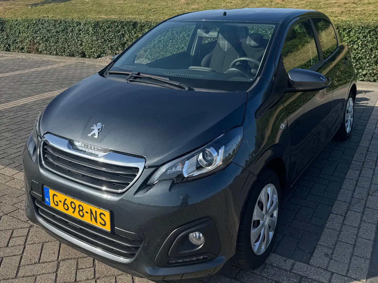 Peugeot 108 108 1.0 e-VTi Active Grijs - 1