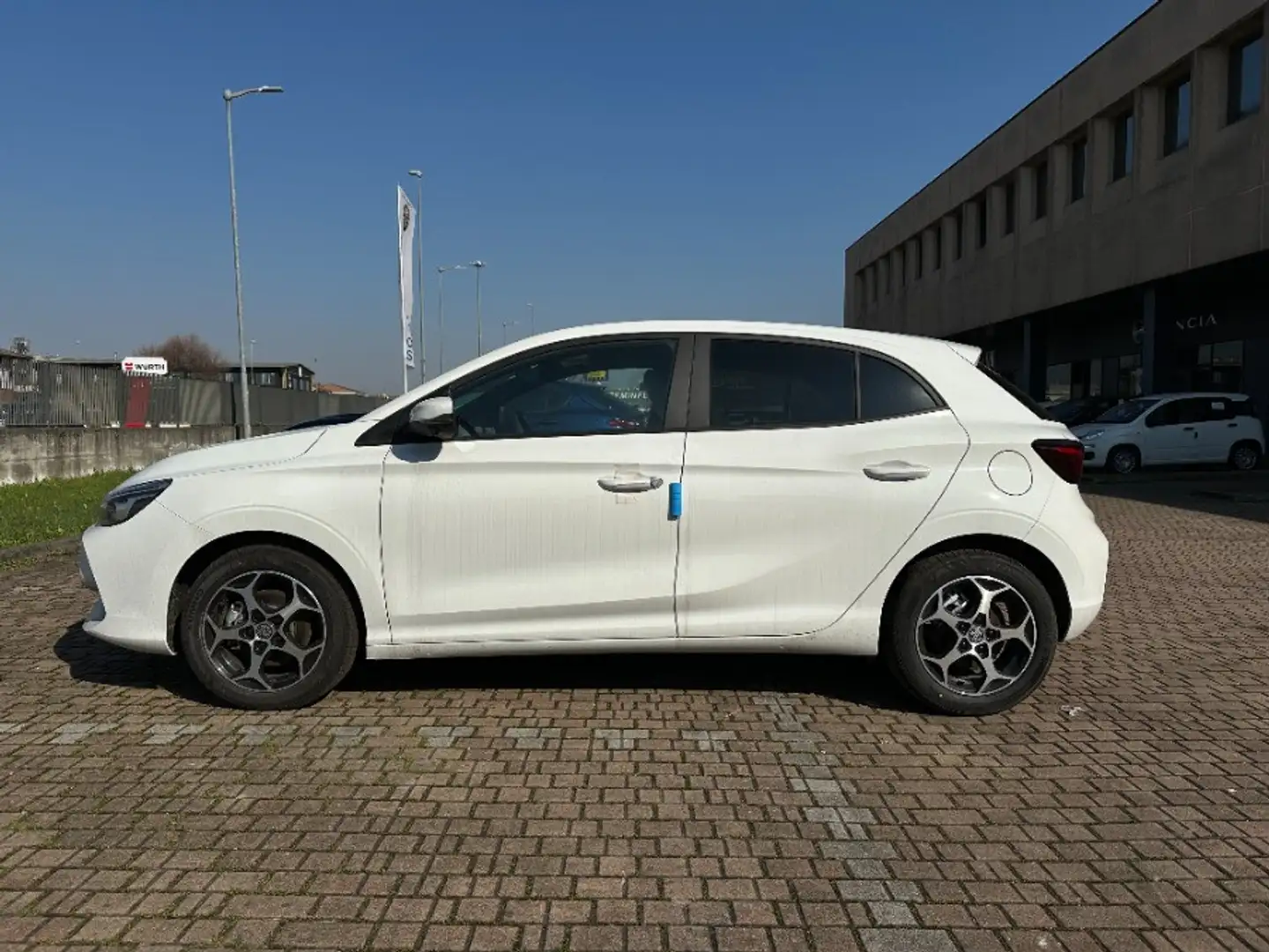 MG MG3 3 1.5L HEV Luxury WHITE Bianco - 2