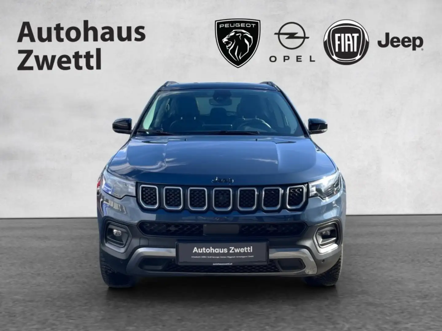 Jeep Compass Overland PHEV 240 DCT7 Blau - 2