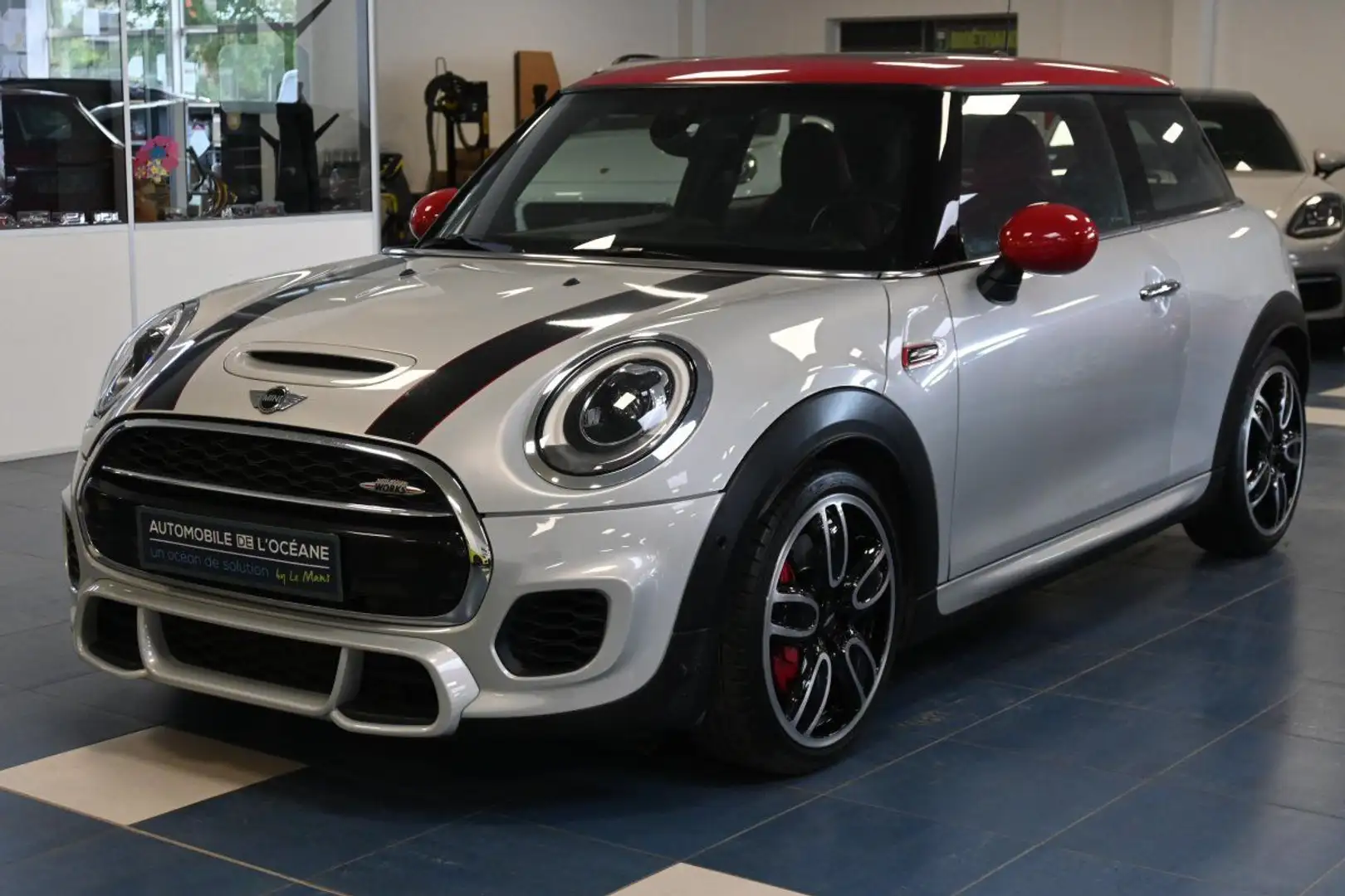 MINI One HATCH 3 PORTES F56 231 ch John Cooper Works Finiti Gris - 1