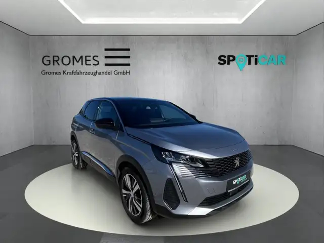 Peugeot 3008 main image