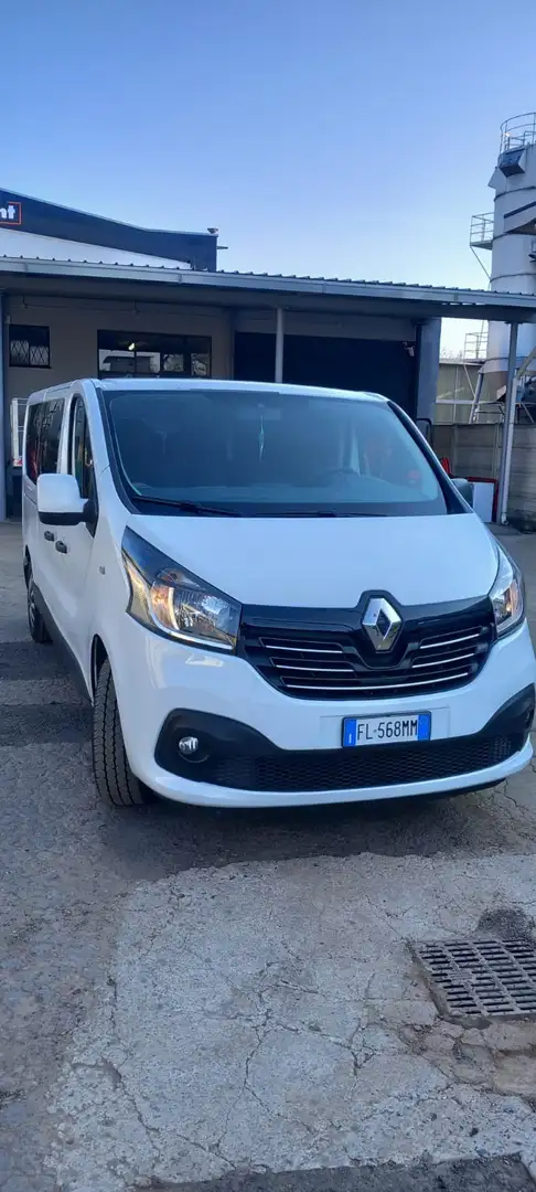Renault Trafic - 1