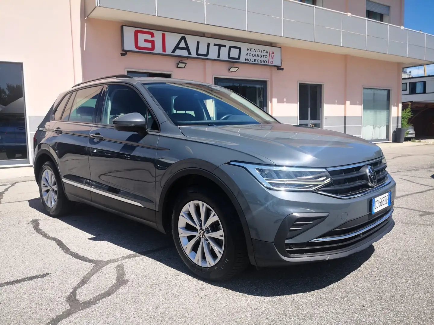 Volkswagen Tiguan 1.5 TSI 150 CV DSG ACT Life ***TAGLIANDI VW*** Gris - 1