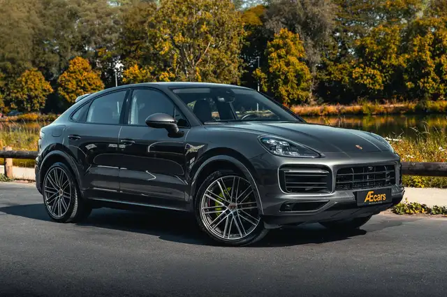 Porsche Cayenne main image