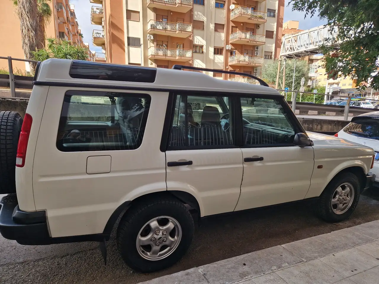 Land Rover Discovery 5p 2.5 td5 Luxury, foto 2
