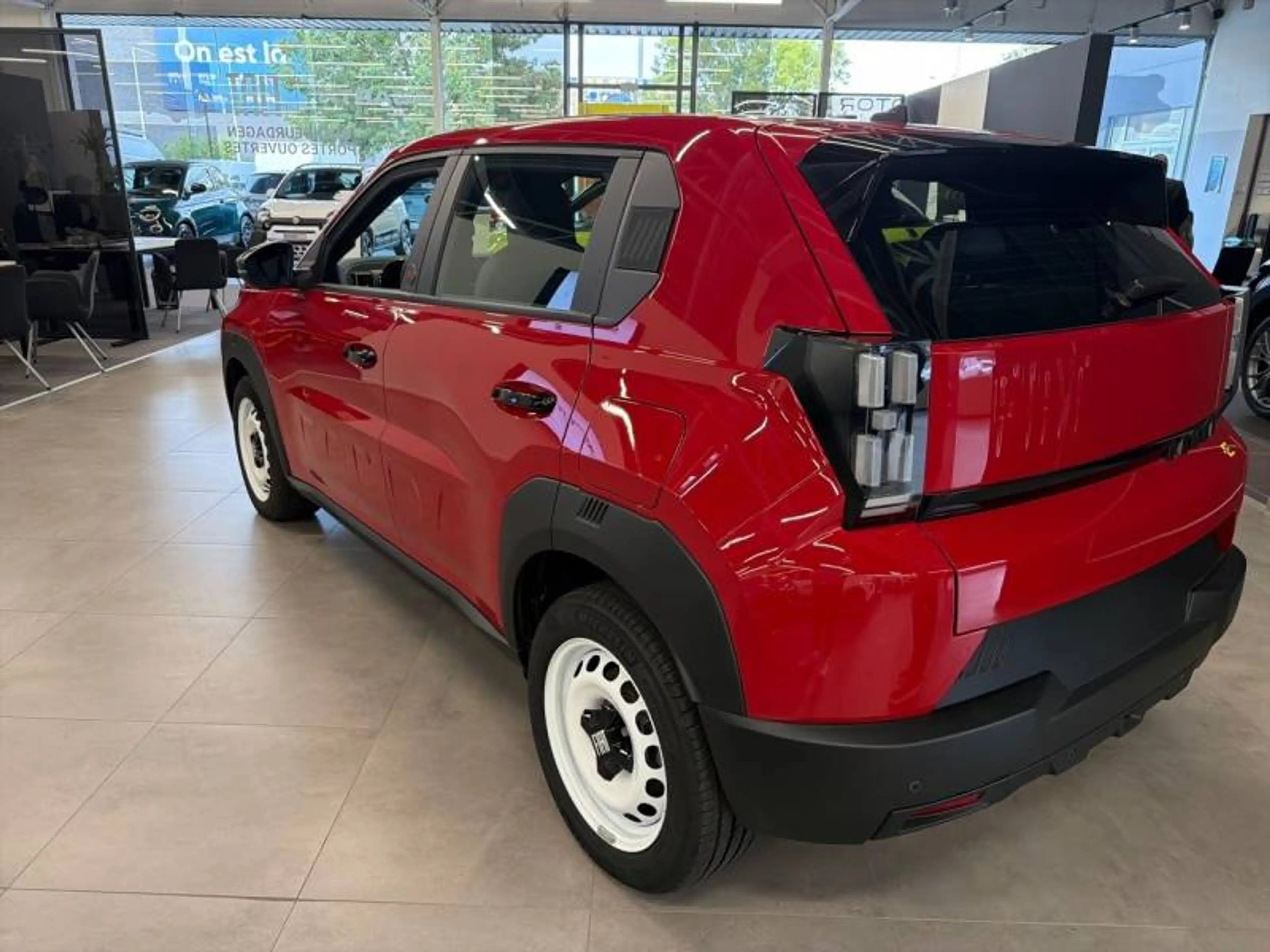 Fiat Grande Panda GRANDE 1 BEV 44 kWh (RED) — photo 7