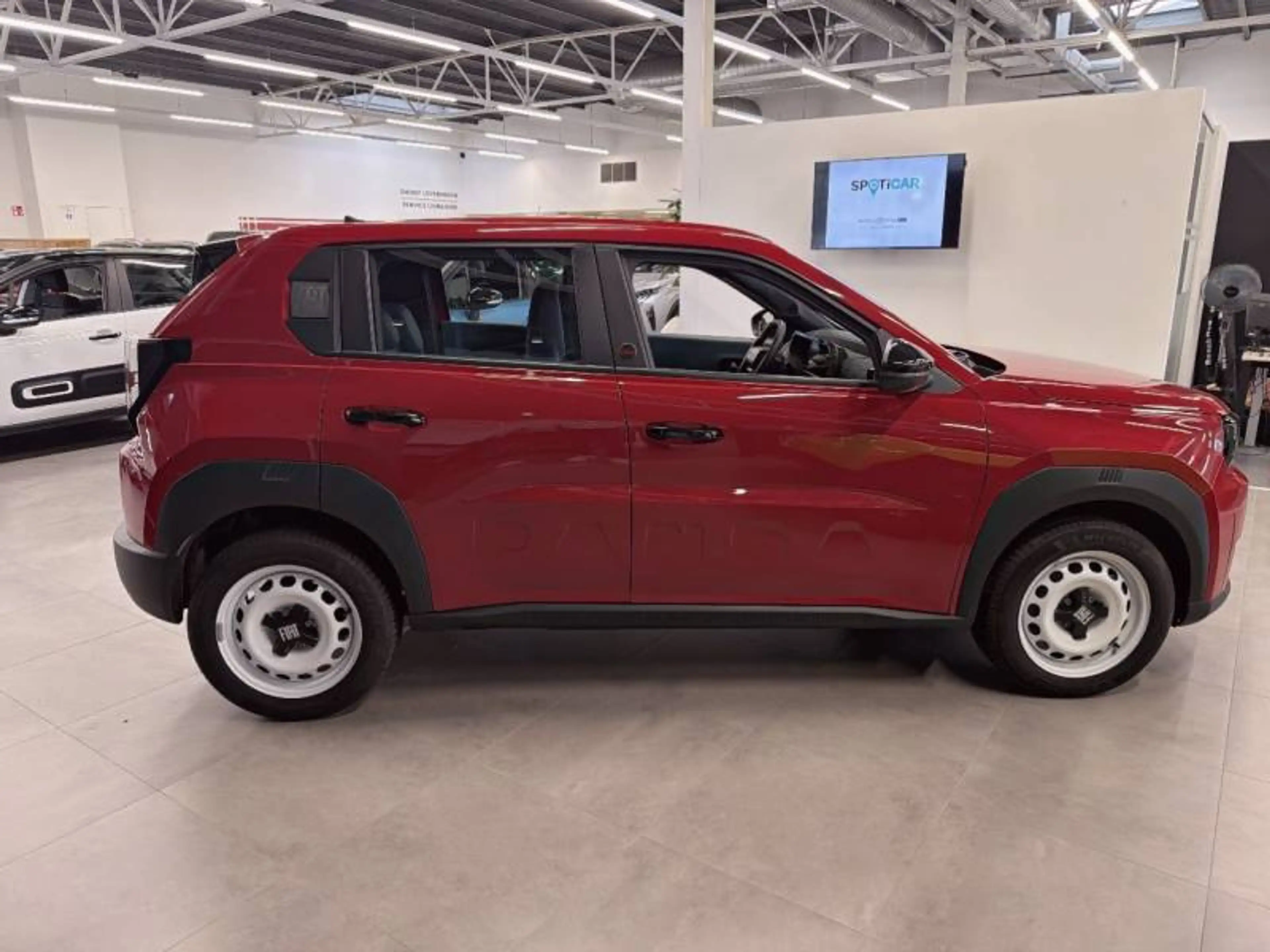 Fiat Grande Panda GRANDE 1 BEV 44 kWh (RED) — photo 4