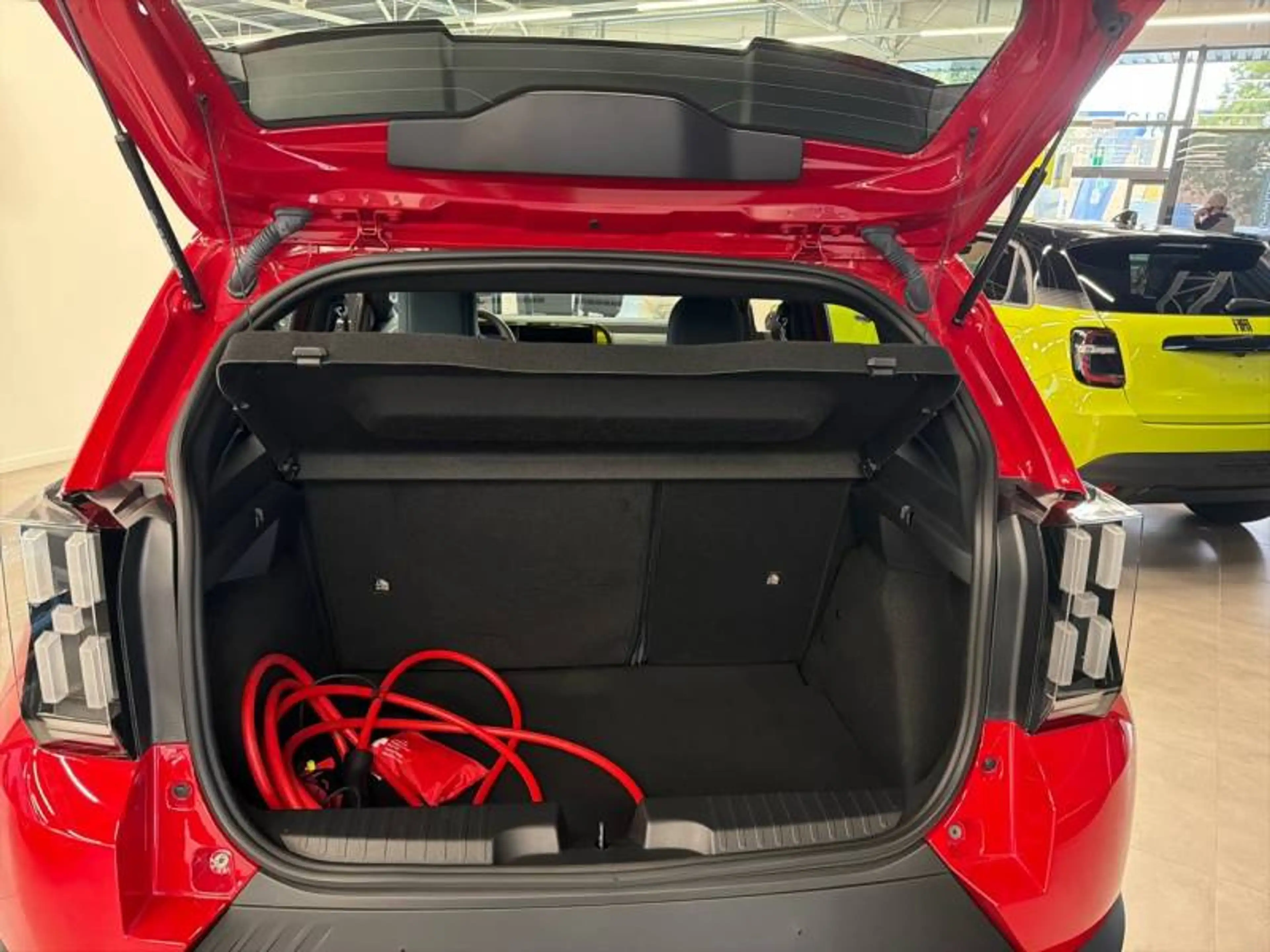Fiat Grande Panda GRANDE 1 BEV 44 kWh (RED) — photo 6