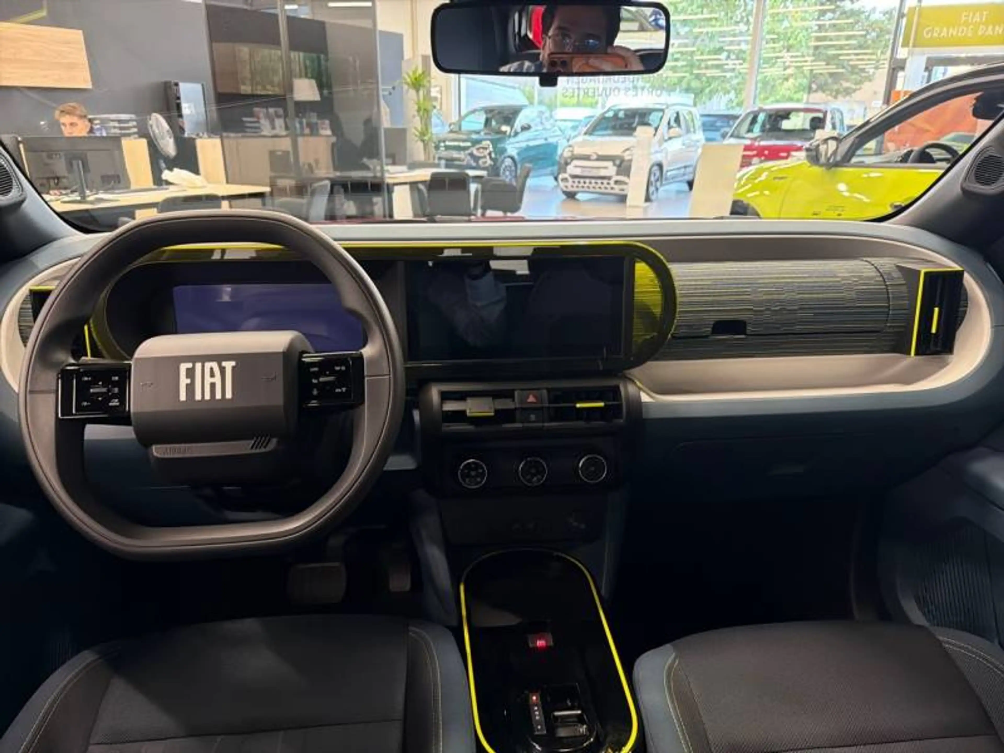 Fiat Grande Panda GRANDE 1 BEV 44 kWh (RED) — photo 8