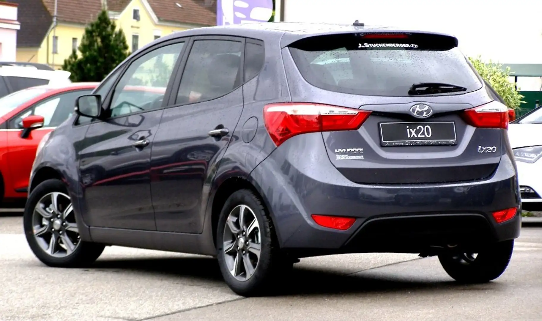 Hyundai iX20 GO 1,4 CVVT 203f Gris - 2