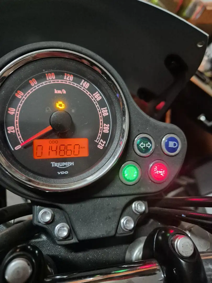 Triumph Bonneville SE Černá - 2