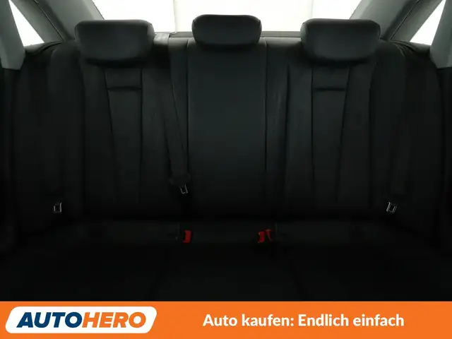 Audi A4 view 15