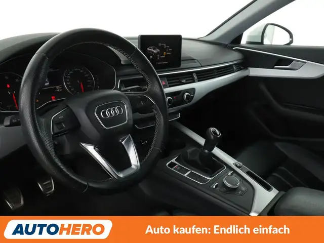 Audi A4 view 11