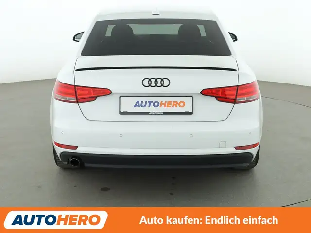 Audi A4 view 5