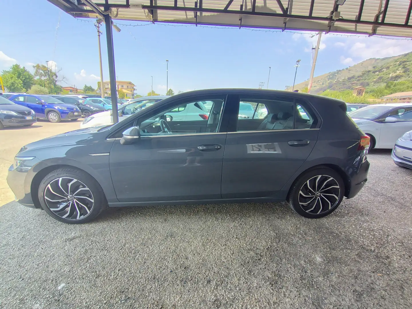 Volkswagen Golf Golf VIII 2020 1.5 etsi evoEdition Style 150cv dsg Gris - 2