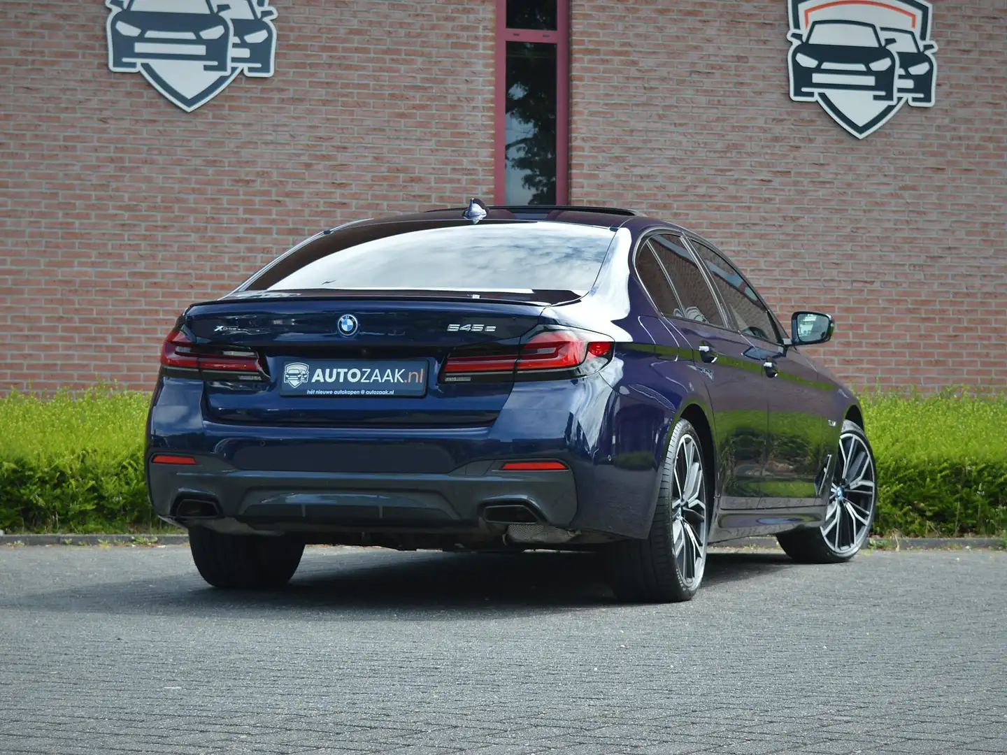 BMW 545 5-serie 545e xDrive High Executive M Sport CoPilot Albastru - 2