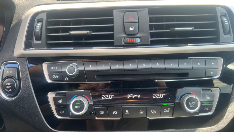 BMW 118 i Advantage/Navi/Klima/LED/SHZ/PDC — photo 9