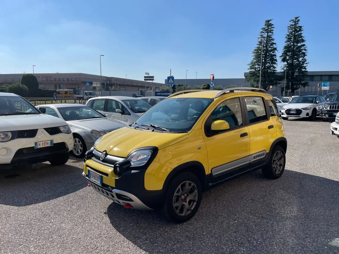 Fiat Panda CROSS 4X4 1.3 mjt 16v 80cv UNIPRO KM127K CLIMA AUT Giallo - 1