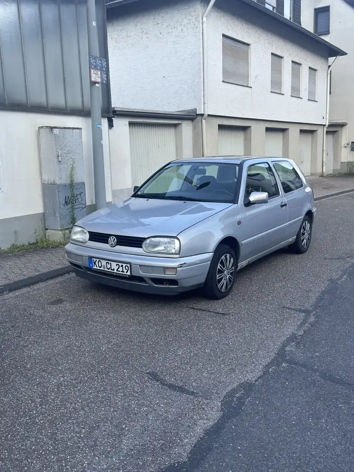 Volkswagen Golf 1.8 Automatik Comfortline, foto 1