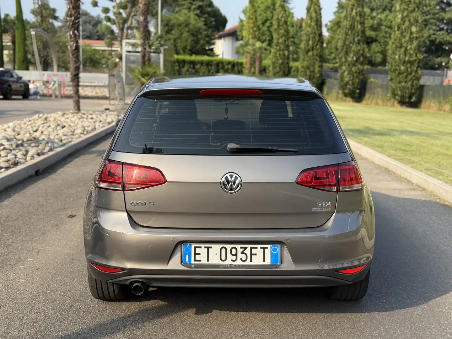 Volkswagen Golf 5p 1.6 tdi Highline Executive (business) 110cv - 2