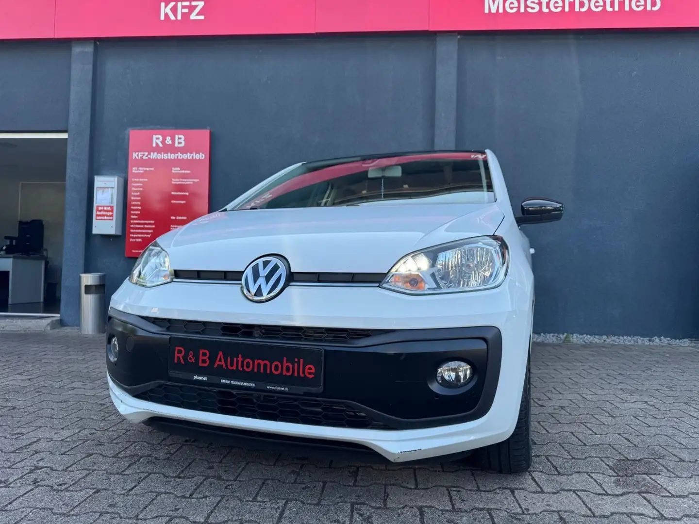 Volkswagen up! 1.0 up!*Klima*Pano*Bluetooth*Led Wit - 2