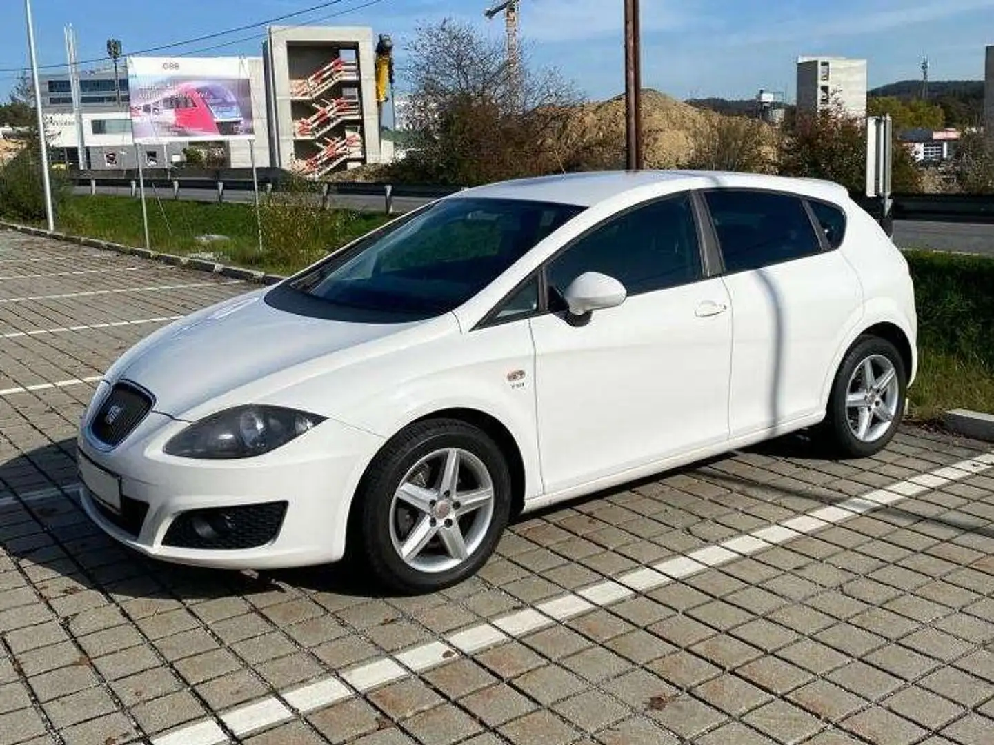 SEAT Leon Leon Chili 1,2 TSI Chili Weiß - 2